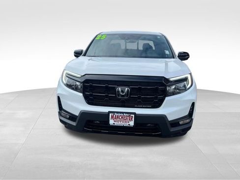 Used 2025 Honda Ridgeline Black Edition image 2