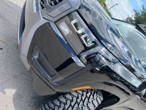 New 2026 Nissan Frontier SV w/ SV Convenience Package AWD/4WD image 34
