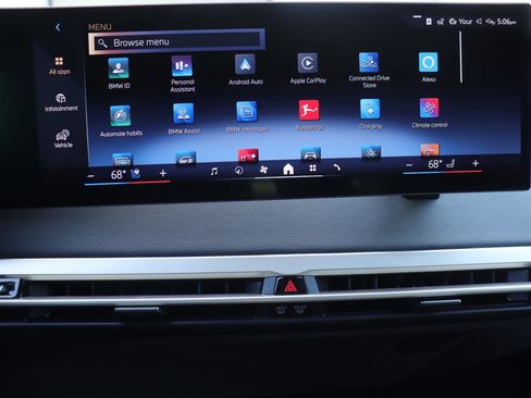 New 2026 BMW iX xDrive60 image 32