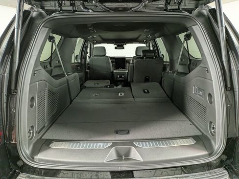 New 2026 GMC Yukon XL Denali w/ Sun & Power Step Package image 10