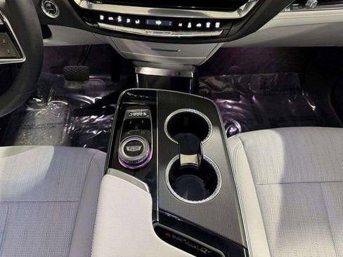 Used 2024 Cadillac Lyriq Luxury w/ LPO, Floor Liner Package image 19