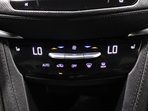 Certified 2023 Cadillac XT5 Luxury AWD/4WD image 16