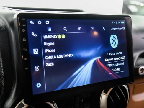 Used 2012 Jeep Wrangler Unlimited Sahara w/ Connectivity Group image 25