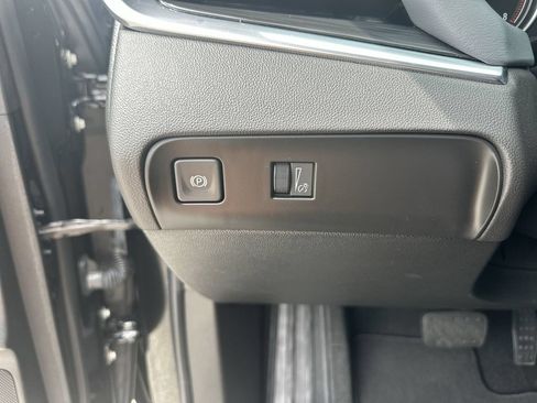 Certified 2024 Buick Enclave Essence FWD image 18