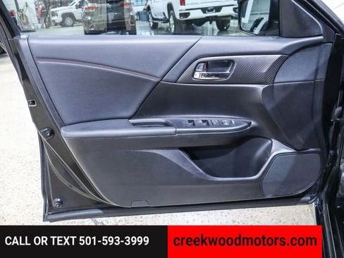 Used 2017 Honda Accord Sport Special Edition image 42