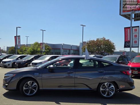 Used 2019 Honda Clarity Touring image 4