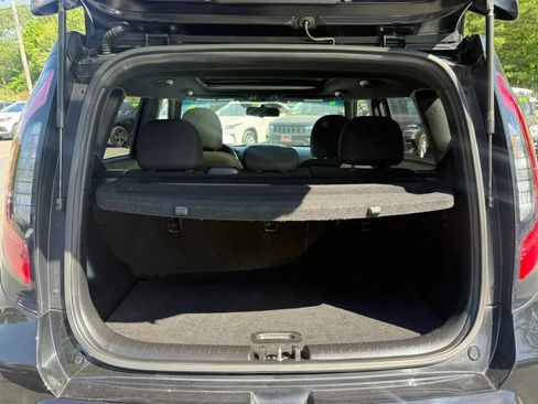 Used 2015 Kia Soul + FWD image 16