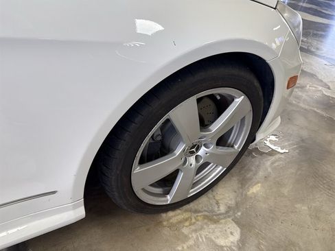 Used 2010 Mercedes-Benz E 550 Coupe image 9