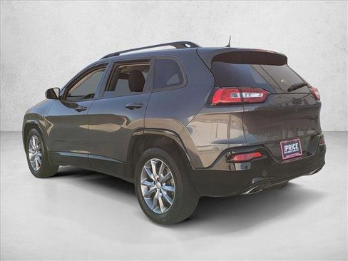 Used 2018 Jeep Cherokee Latitude image 8