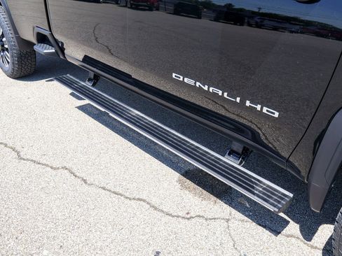 New 2026 GMC Sierra 3500 Denali Ultimate AWD/4WD image 7