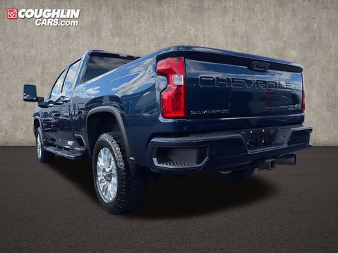 Used 2022 Chevrolet Silverado 2500 High Country w/ Safety Package II AWD/4WD image 5