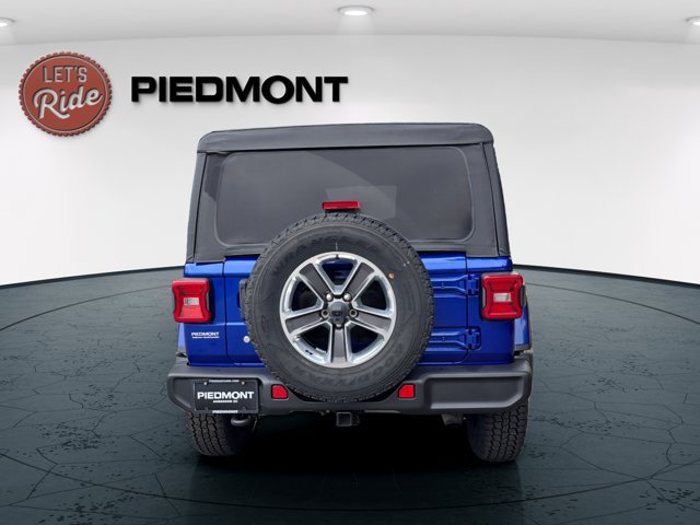 Used 2019 Jeep Wrangler Unlimited Sahara AWD/4WD image 6