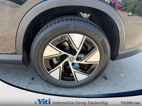 Used 2024 Mercedes-Benz GLC 300 4MATIC image 13