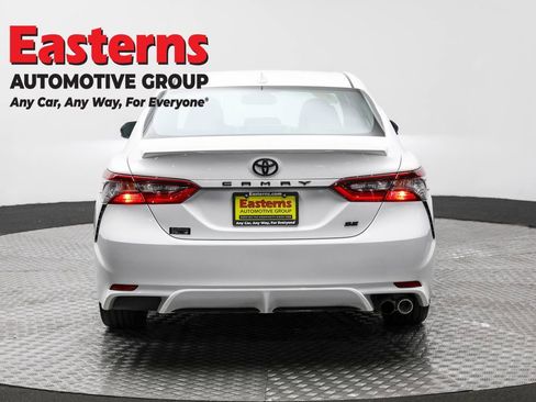 Used 2024 Toyota Camry SE w/ Cold Weather Package image 6
