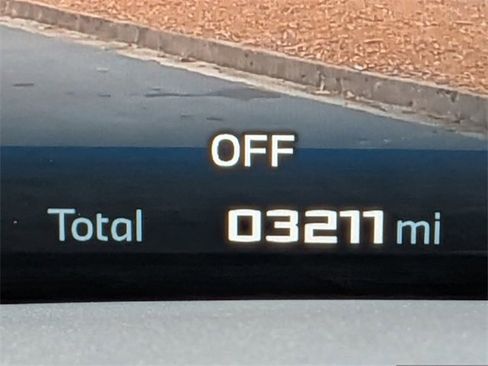 Used 2025 BMW X7 M60i image 36