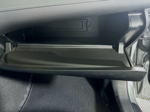 Used 2020 Toyota Camry XSE FWD image 32