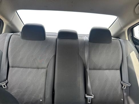 Used 2020 Nissan Versa SV FWD image 12