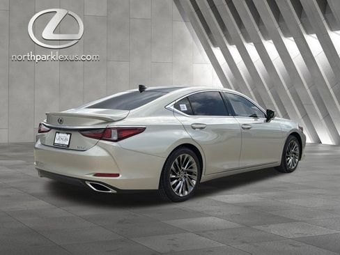 Certified 2024 Lexus ES 350 Ultra Luxury w/ Accessory Package (Z2) FWD image 6