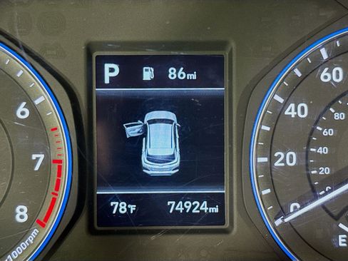 Used 2021 Hyundai Kona SE image 15