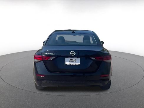 Used 2025 Nissan Sentra SV FWD image 11