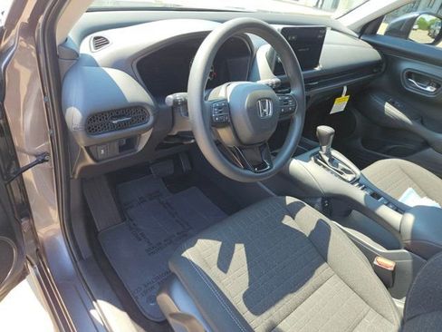 Used 2025 Honda HR-V LX image 16