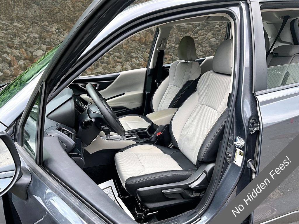 Used 2024 Subaru Forester AWD/4WD image 22