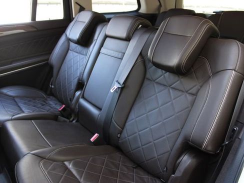 Used 2019 Mercedes-Benz GLS 550 4MATIC image 13