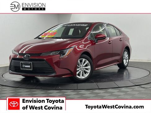 Used 2026 Toyota Corolla LE w/ LE Premium Package FWD image 1