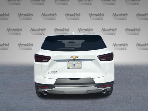 Used 2023 Chevrolet Blazer LT FWD image 9