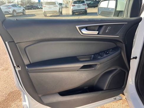 Used 2024 Ford Edge SEL image 8