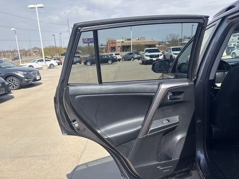 Used 2017 Toyota RAV4 XLE w/ Protection Package image 30