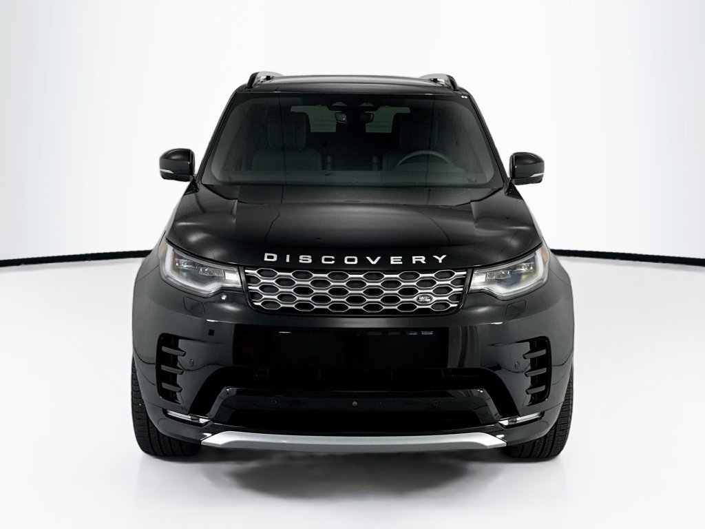 Used 2026 Land Rover Discovery Limited Edition AWD/4WD image 2