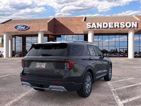 New 2026 Ford Explorer Platinum RWD image 8