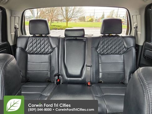 Used 2018 Toyota Tundra Platinum AWD/4WD image 28