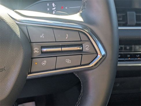 Used 2025 Chevrolet Equinox LT w/ Convenience Package II image 18