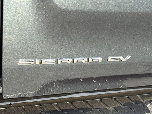 Used 2026 GMC Sierra EV Elevation AWD/4WD image 10