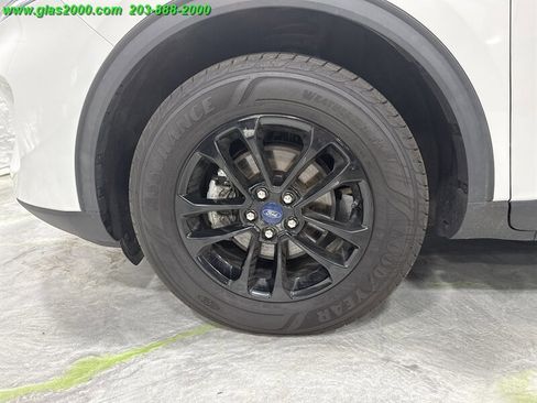 Used 2020 Ford Escape SE Sport image 16