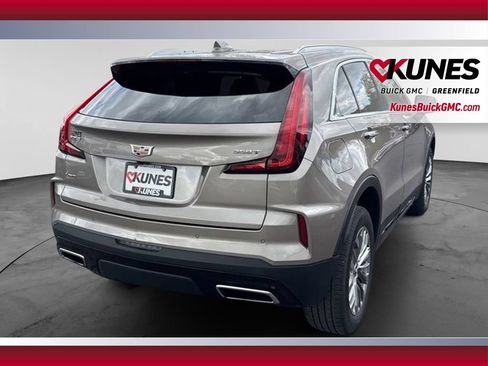 Used 2025 Cadillac XT4 Premium Luxury AWD/4WD image 8