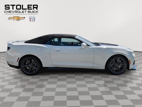 Used 2021 Chevrolet Camaro ZL1 RWD image 6