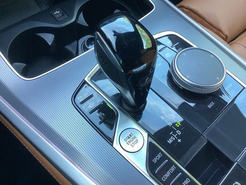 Used 2022 BMW X5 sDrive40i w/ M Sport Package image 65