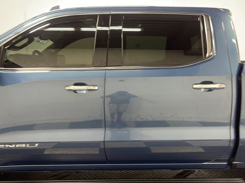 Used 2025 GMC Sierra 1500 Denali w/ Denali Reserve Package AWD/4WD image 15
