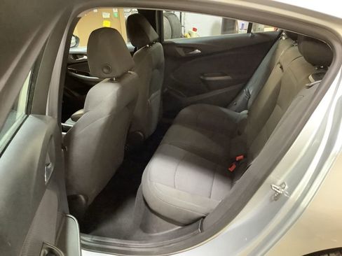 Used 2017 Chevrolet Cruze LT w/ Sun And Sound Package image 18