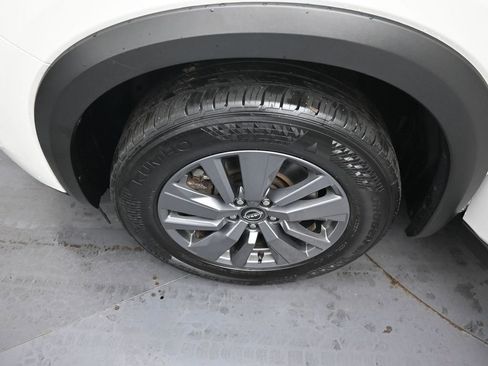 Used 2025 Nissan Pathfinder SV image 38