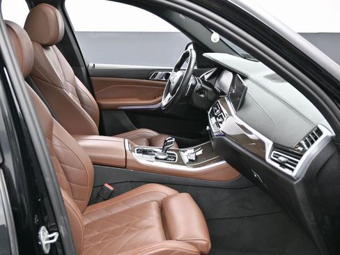 Used 2023 BMW X5 xDrive40i w/ Parking Assistance Package image 39