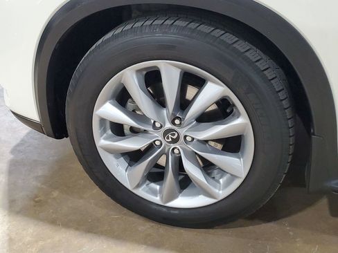 Used 2019 INFINITI QX50 Luxe w/ Navigation Package image 40