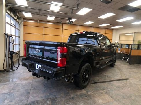 New 2026 Ford F250 Lariat w/ Black Appearance Package image 7