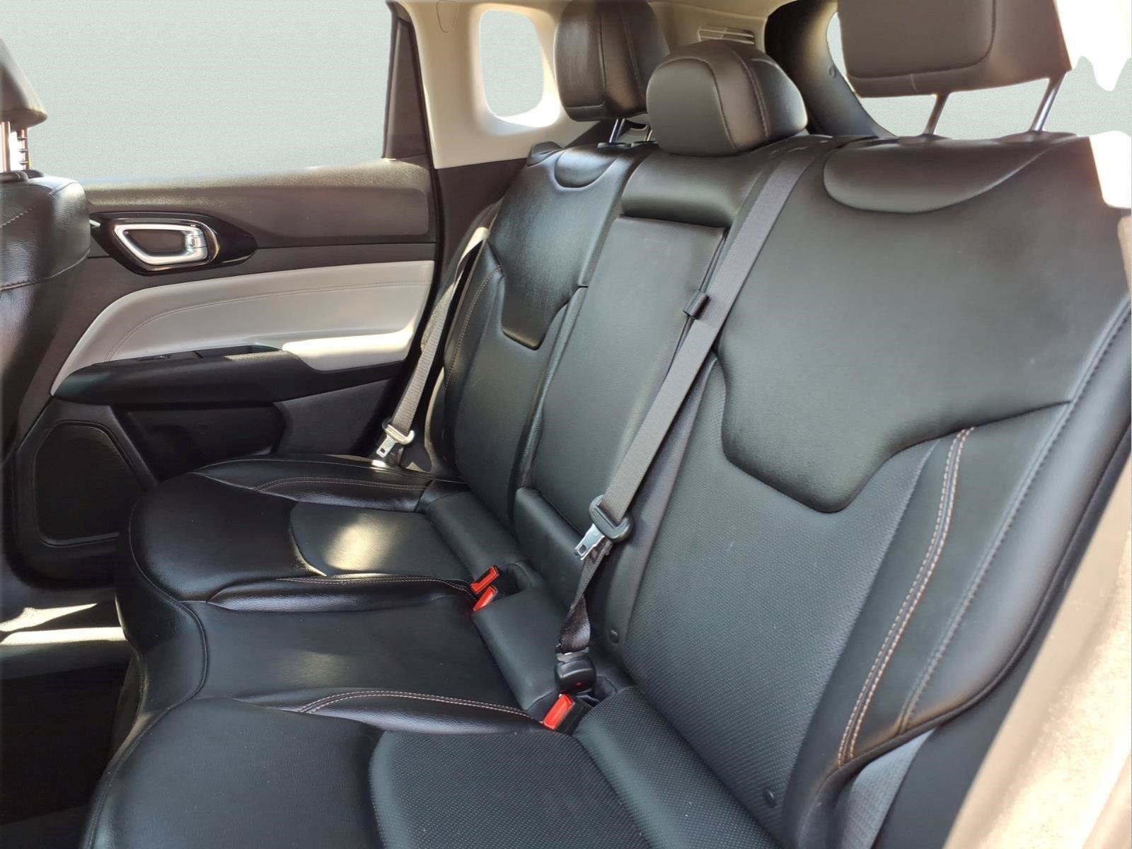 Used 2022 Jeep Compass Limited AWD/4WD image 12