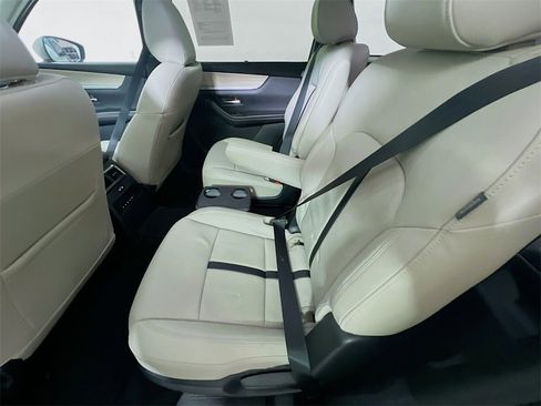 Used 2024 MAZDA CX-90 Plug-In Hybrid w/ Preferred image 22