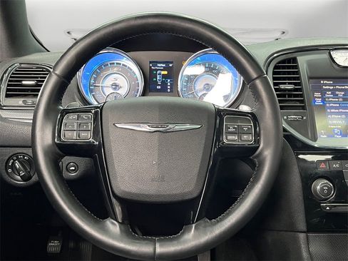 Used 2014 Chrysler 300 S image 12