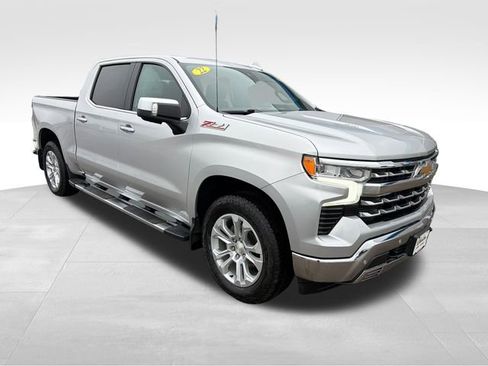 Used 2022 Chevrolet Silverado 1500 LTZ w/ LTZ Premium Package image 9